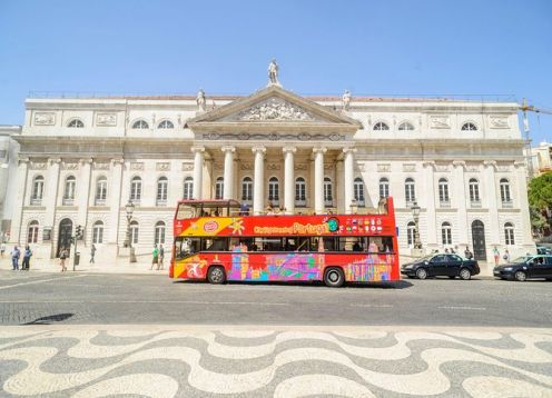 Tour by tourist bus with free stops in the city of Lisbon. Lisbon, PORTUGAL